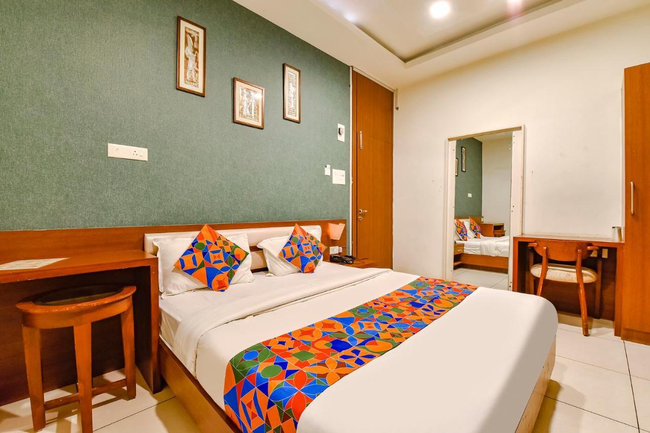 Fabhotel Prime Square 36 Kota  Buitenkant foto
