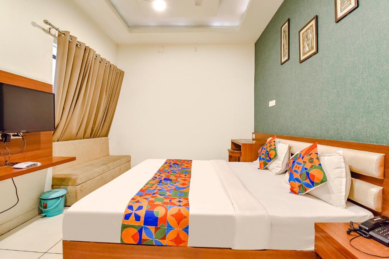 Fabhotel Prime Square 36 Kota  Buitenkant foto