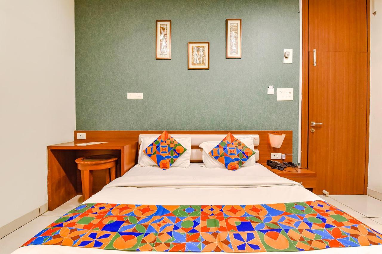 Fabhotel Prime Square 36 Kota  Buitenkant foto