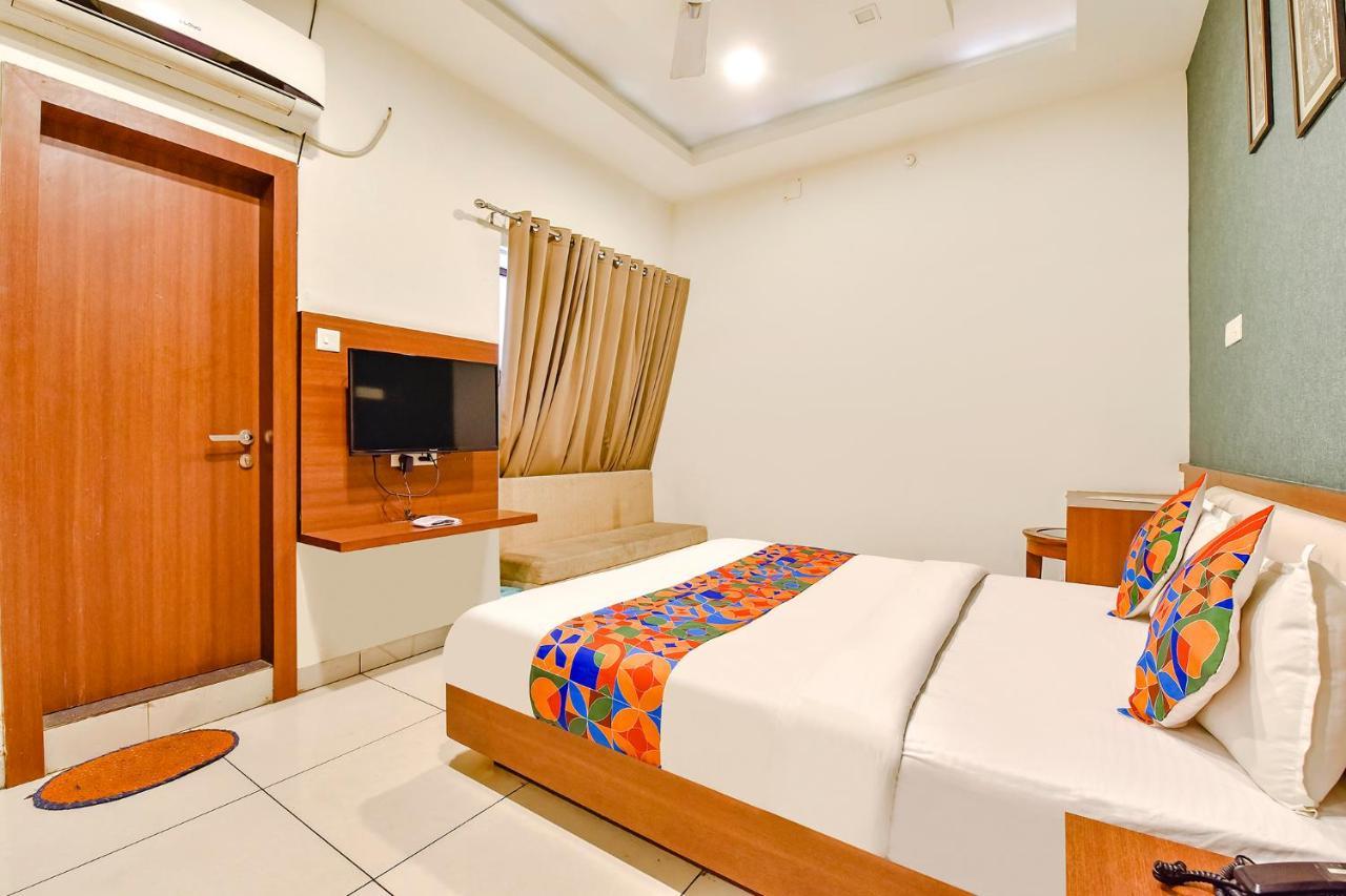 Fabhotel Prime Square 36 Kota  Buitenkant foto